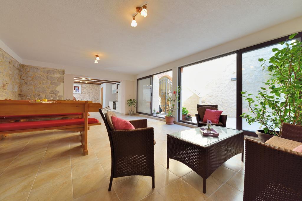 Cvita Apartment *
